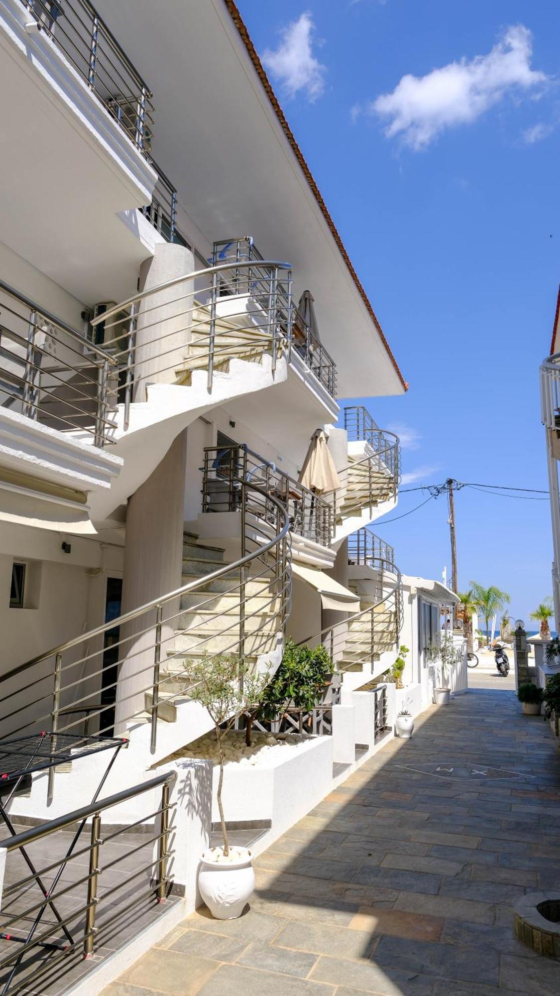 Cocoon Hotel-Beach Bar Sarti Exterior foto
